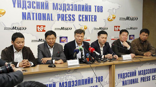 С.Боргил: ХҮН АН-ыг дэмжихгүй. Намаас 20 хүн бие даан нэр дэвшинэ