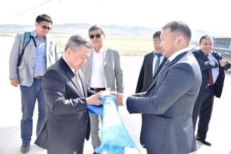АН-ын дарга З.Энхболд Говь-Алтай аймагт ажиллаж байна