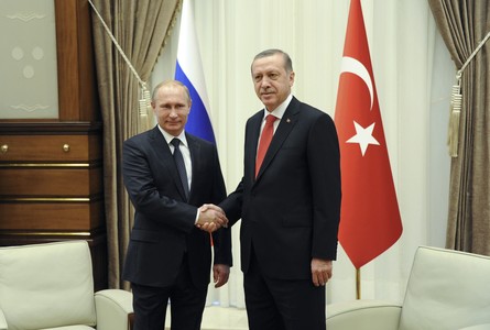 Путин Туркийг бөхийлгөв