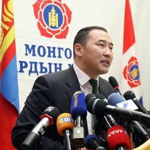 Ж.Мөнхбат: Хамгийн чухал асуудал бол эвдэрсэн намаа эвлүүлэх