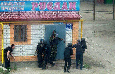 Казахстанд халдлага гарчээ