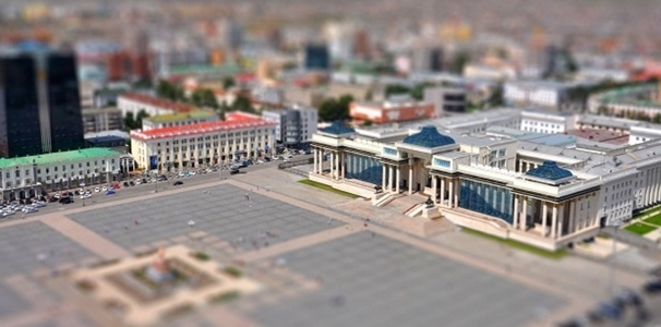 Сүхбаатарын талбайд хөнгөлөлттэй эмийн жороор үйлчилнэ