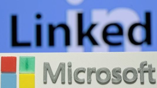 “LinkedIn”-ийг 26 тэрбумаар худалдан авлаа