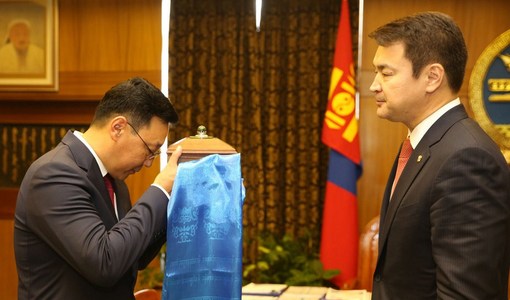 Засгийн газар лхагва гариг бүрт хуралдана