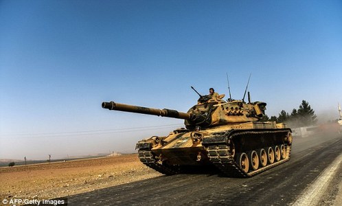Сири рүү танкуудаа илгээжээ