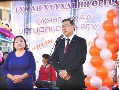 Ж.Эрдэнэбат “Буянт-Ухаа” цогцолбор сургуулийн нээлтэд оролцлоо