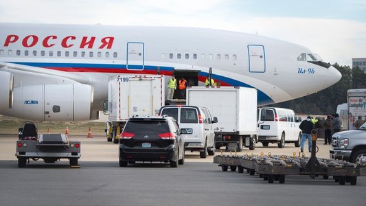 Оросын дипломатчдыг АНУ-аас албадан гаргажээ