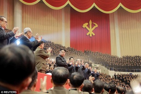 Ким Чен Ун: Алсын тусгалтай пуужинг удахгүй харвана 