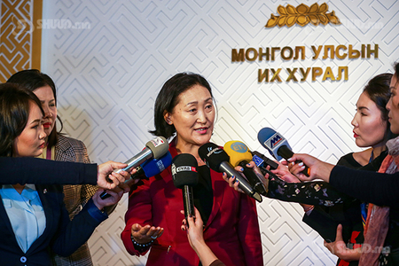 Ц.Цогзолмаа сайдыг үзэн ядагчдын давалгаа