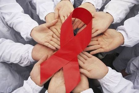 ДОХ-ын халдвартай хүмүүсийн 41.2 хувь нь 18-30 насныхан