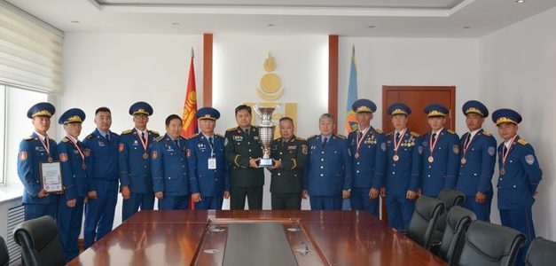 ДАШТ-ээс медаль хүртсэн багт хүндэтгэл үзүүлэв