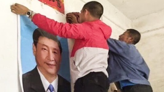Есүс Христийн зургийг Си Зиньпиний зургаар солихыг уриалжээ