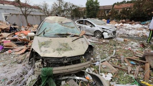 Хятад үйлдвэрт дэлбэрэлт болж, хоёр хүн амиа алджээ