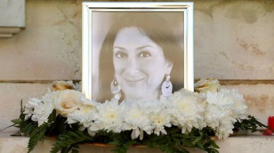 Амиа алдсан сэтгүүлчийн гэр бүл байцаагчаа солихыг хүсчээ
