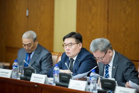 Үндсэн хуулийн нэмэлт, өөрчлөлтийн талаар 300 гаруй мянган хүн саналаа өгчээ