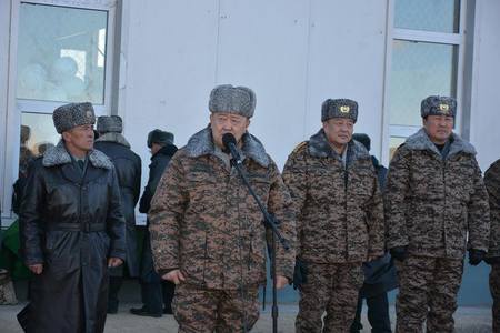 БХ-ын сайд Н.Энхболд баруун аймгуудад ажиллаж байна