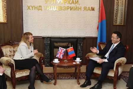  Д.Сумъяабазар ИБУИНВУ-ын  элчин сайдтай уулзлаа.