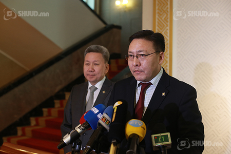 Найман шүүгчийн бүрэн эрхийг түдгэлзүүлэх саналыг ҮАБЗ-д хүргүүлжээ