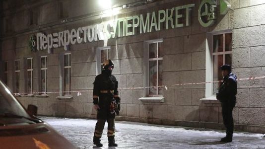 Санкт-Петербург хотноо дэлбэрэлт болж, 10 хүн шархаджээ