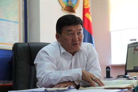 Ш.Мягмар: Ерөө гол дагуу алт олборлож байсан 15 аж ахуйн нэгжийн үйл ажиллагаа зогсоосон