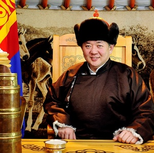 Сар шинийн мэндчилгээ