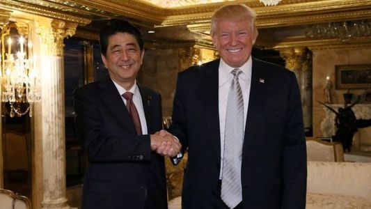 Абе Вашингтонд айлчилж, Трамптай уулзана