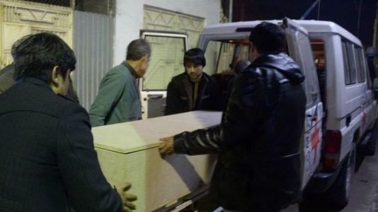 Улаан загалмай нийгэмлэгийн зургаан ажилчныг хөнөөжээ