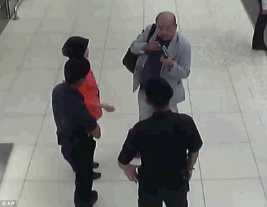Ким Чен Нам амиа алдахаасаа өмнө тусламж хүсчээ