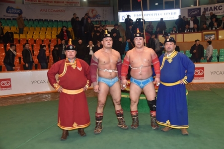 Наурызын баярт зориулсан барилдаанд казах бөх түрүүлэв