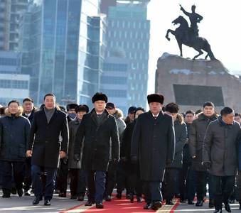 Нэг намд ”хаяглагдсан”  Эх орончдын өдөр