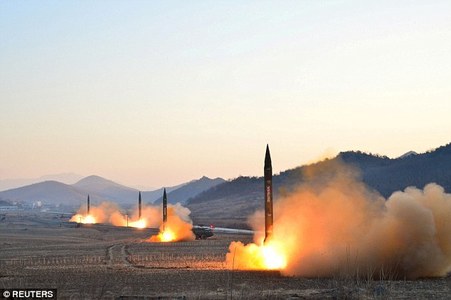 Пхеньян шинэ пуужингийн туршилтад бэлдэж байна