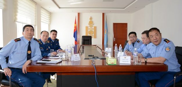 Онцгой байдлынхан цахимаар хуралдаж байна