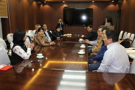 Солонгос эмч нар 26 хүнд элэг шилжүүлэн суулгасан