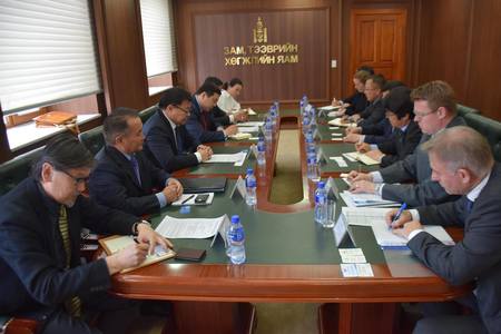 Ухаалаг систем төрийн үйлчилгээг шуурхай болгоно