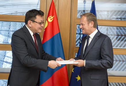 Элчин сайд О.Оч Итгэмжлэх жуух бичгээ өргөн барив