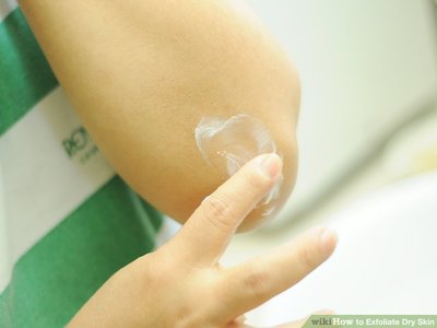 Өнгөө алдаж, хатуурсан тохойгоо хэрхэн арчлах вэ