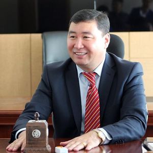 Засаг дарга З.Энхтөр төрийн албанд 3 жил ажилласан уу