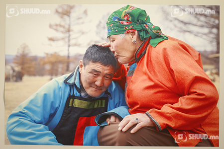 “Бидний цөөхөн Монголчууд” гэрэл зургийн хальсанд