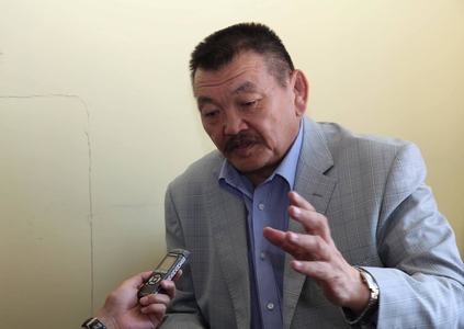 Богдхан уулын түймэр дутуу унтраасан тамхинаас үүдэлтэй