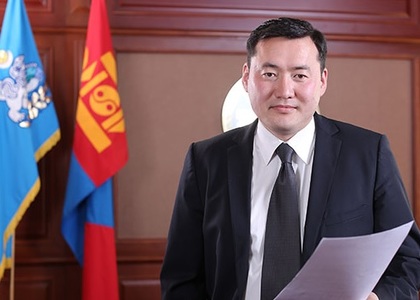 АН: Нийтийн тээврийг нийтээр нь үнэгүй болгоно