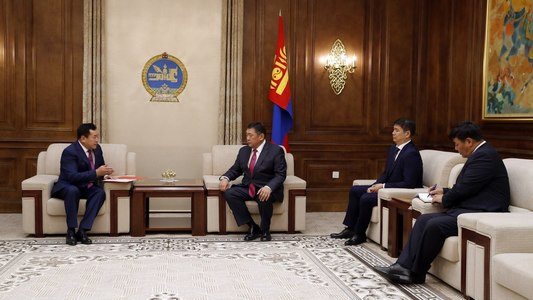 УИХ-ын дэд дарга Я.Санжмятав хуулийн төсөл өргөн мэдүүлэв