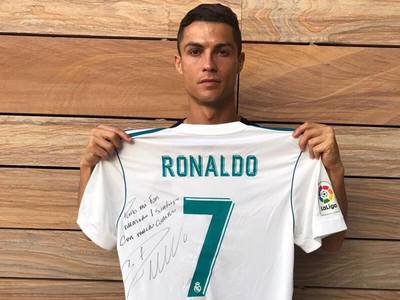 Миний №1 дэмжигч Сантъягод зориулав