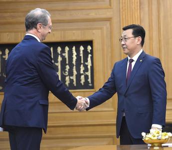 Монголд тракторын үйлдвэр байгуулах хүсэлт гаргав