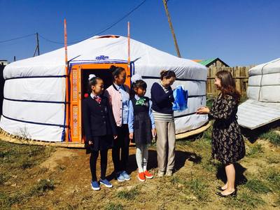 Зургаан өрх гэртэй боллоо