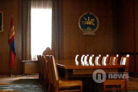Засгаа тонгороод САЙД болох уу