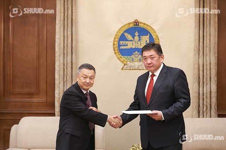 Ерөнхий сайдаар томилох асуудлыг яаралтай хэлэлцэхийг хүсэв
