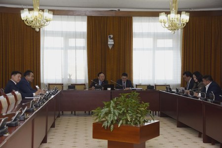 Хэлэлцэх асуудлуудыг хойшлуулахаар шийдвэрлэлээ