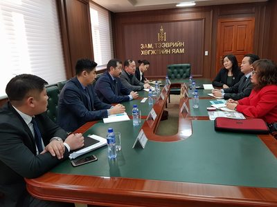 Суурин төлөөлөгч Т.Нгуеэнийг хүлээн авч уулзлаа