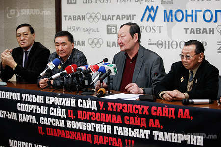 Ерөнхий сайдаас Монголын сагсан бөмбөгийг аврахыг хүслээ