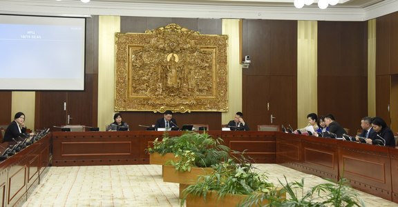 Донорын хуулийн төслийн эцсийн хэлэлцүүлгийг хийлээ